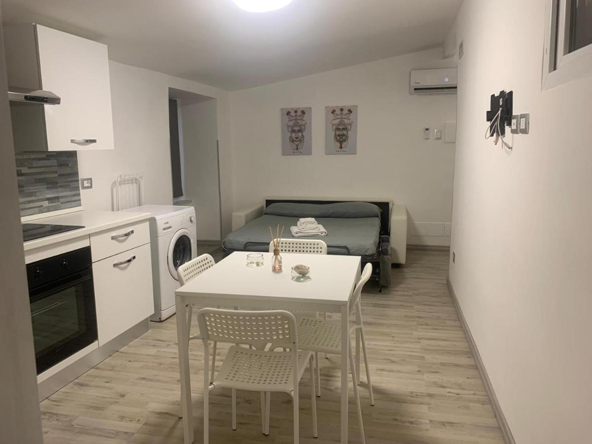 Loft Home Sweet Home Катанія Екстер'єр фото